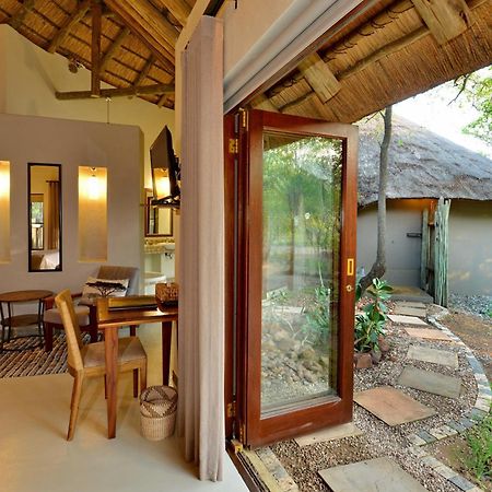 Tambuti Lodge Pilanesberg Extérieur photo